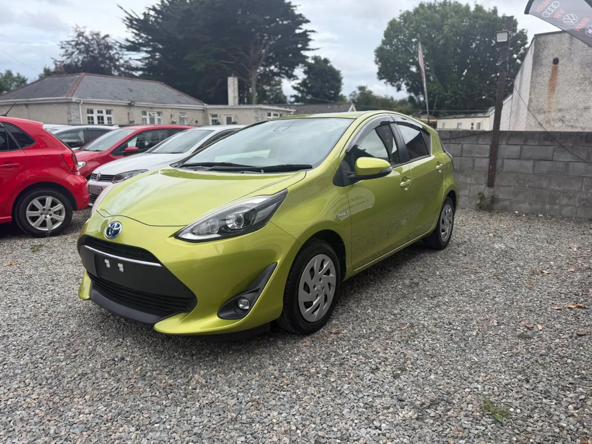 Toyota aqua 2018 cruise C /finance available - Image 3