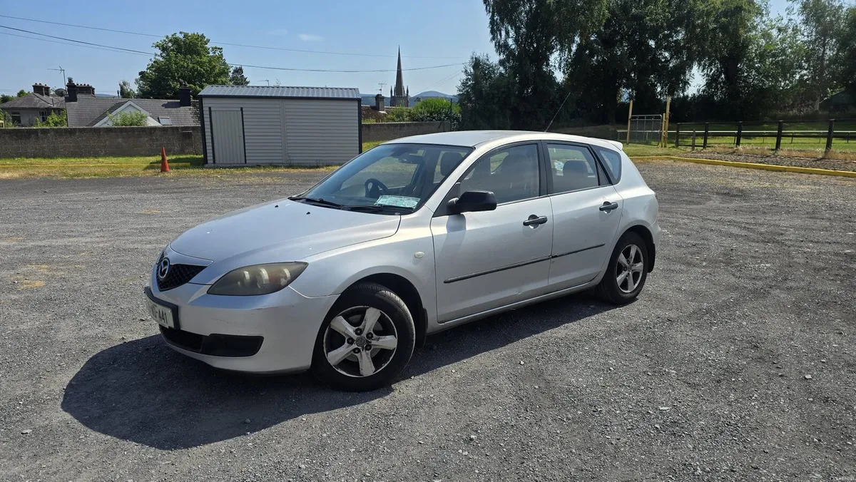 09 Mazda3 1.3 petrol manual - Image 1