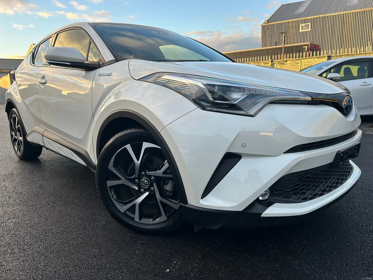 2018 TOYOTA C-HR HYBRID AUTOMATIC LEATHER - Image 1