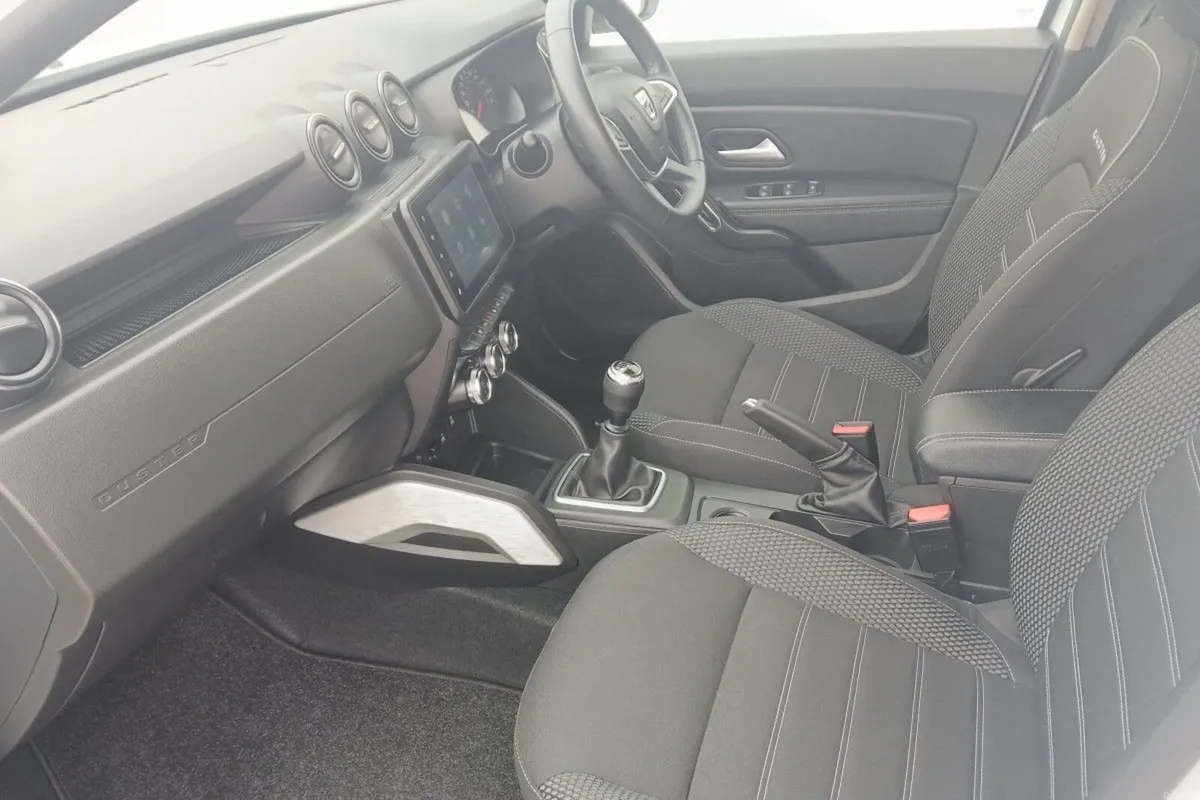 Dacia Duster Prestige 1.0 Petrol 100bhp - Image 5
