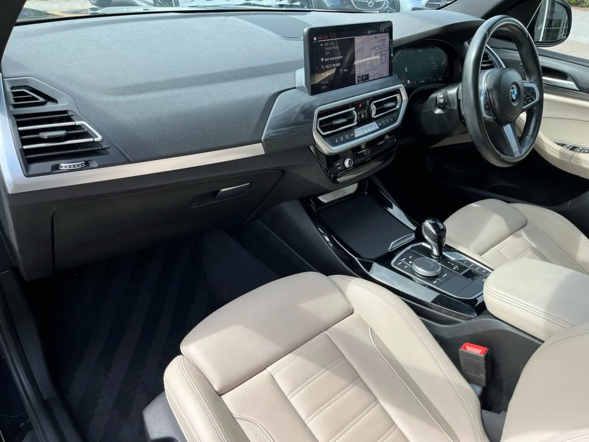 BMW X3 xDrive20d M Sport **Pan roof** - Image 6