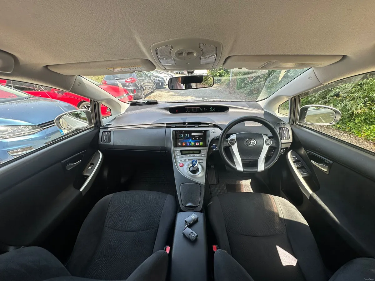 Toyota Prius - Image 3
