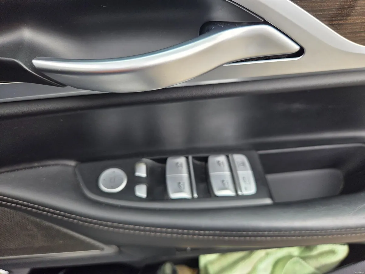 BMW 7-Series 2019 - Image 5