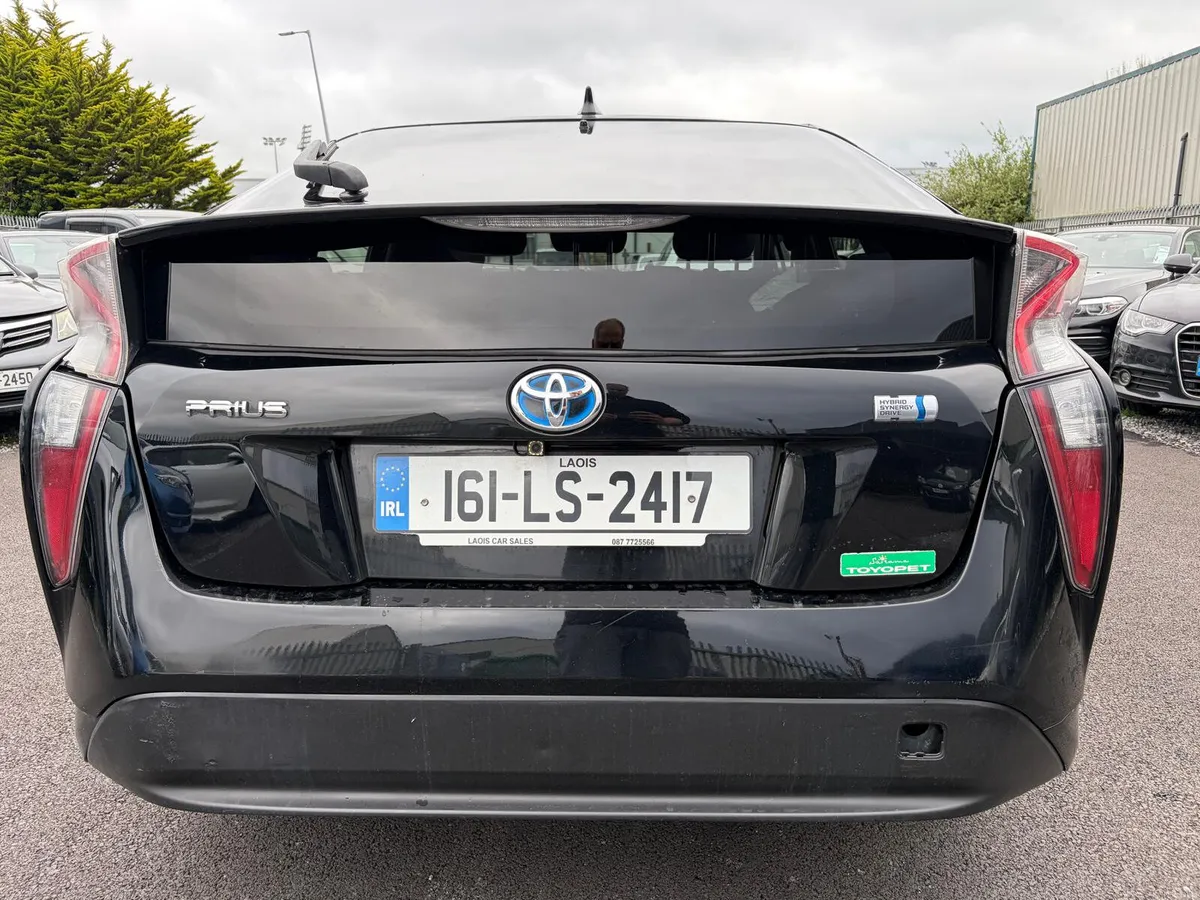 2016 Toyota Prius 1.8 HYBRID AUTOMATIC - Image 3