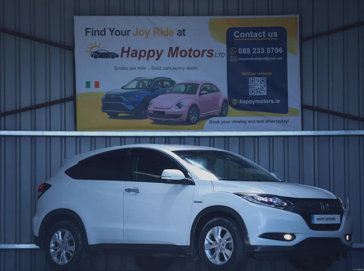 Honda vezel 2015 (like new) - Image 1