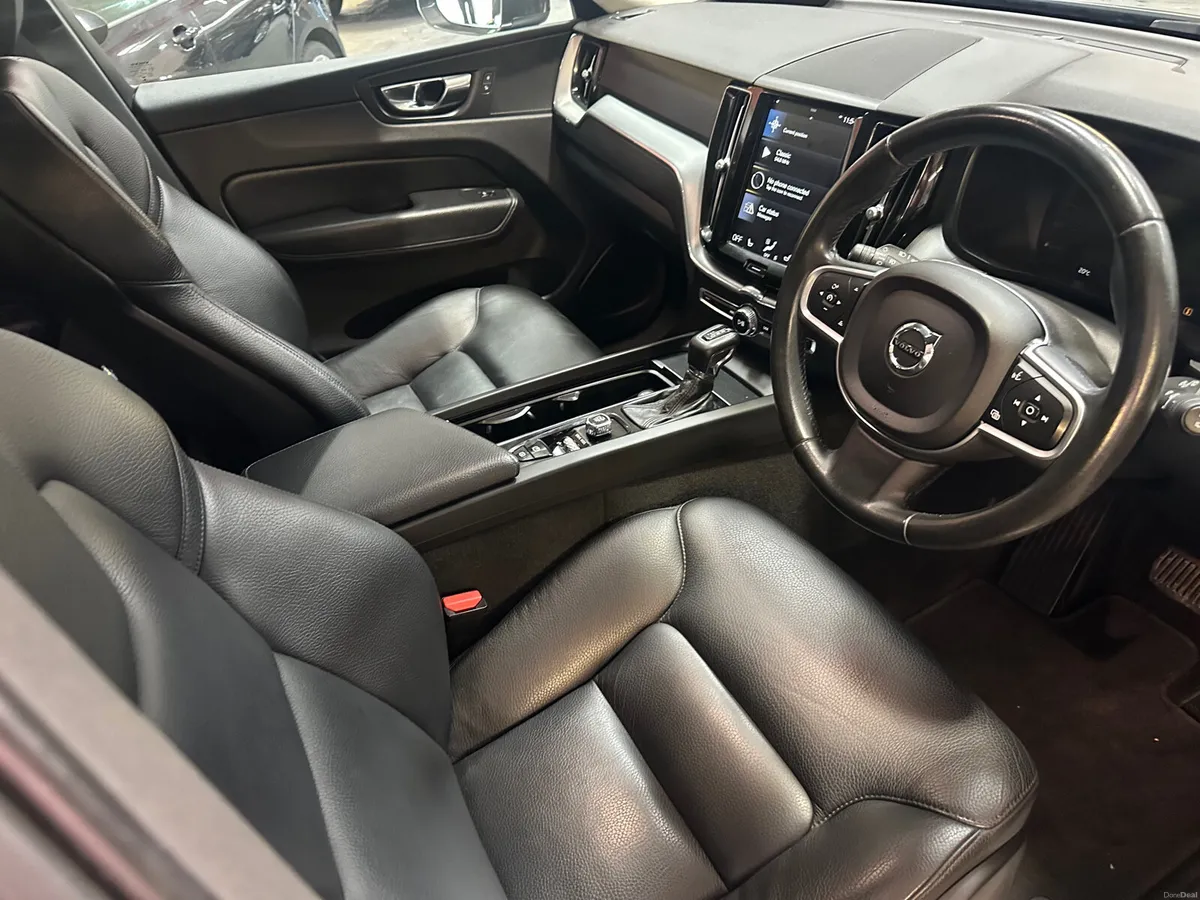 2018Volvo XC60 D4 (190hp) AWD Momentum Automatic - Image 5