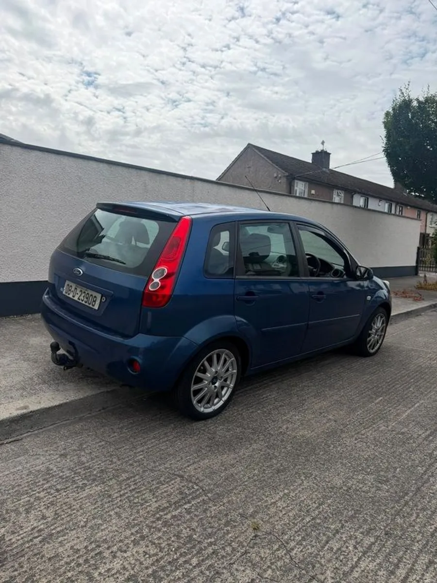 2008 Ford Fiesta - Image 2
