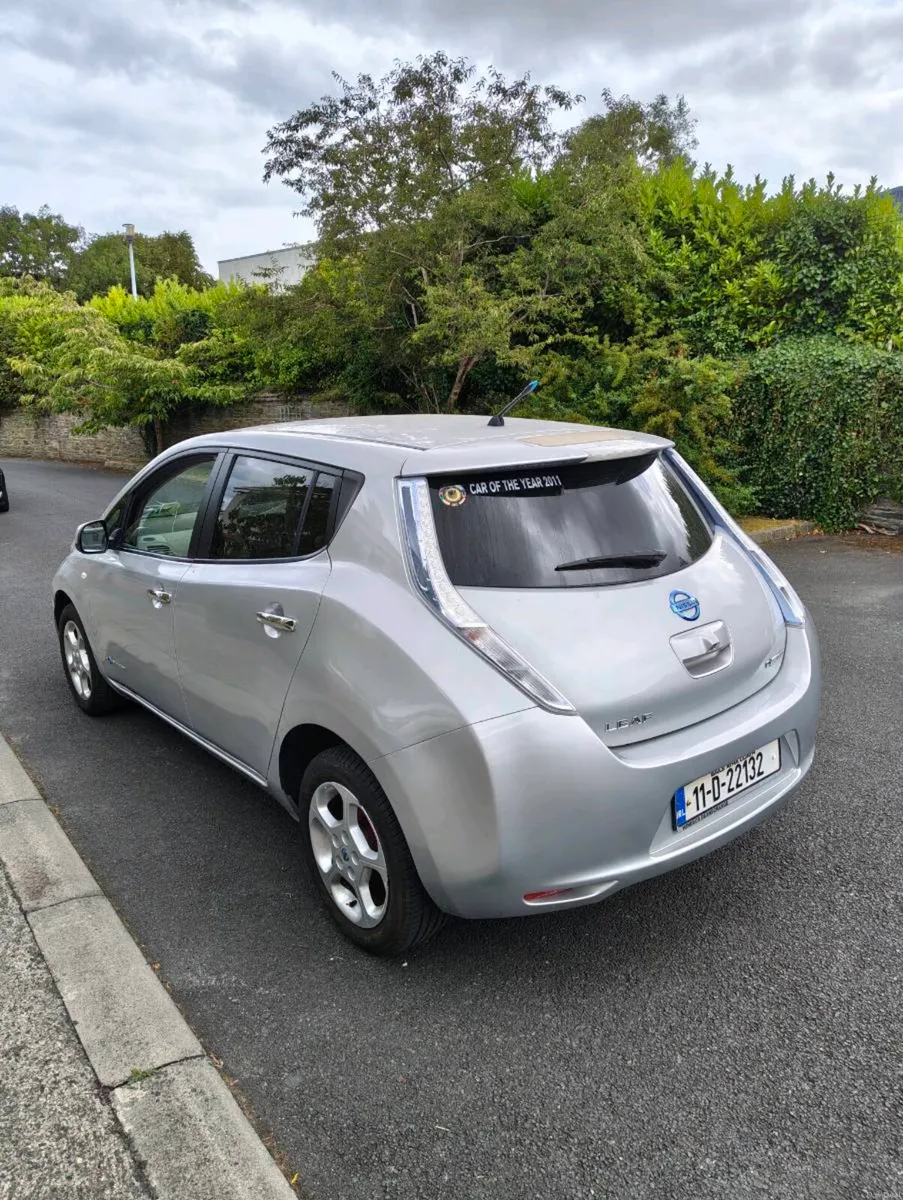 2011 Nissan leaf ev spoiler - Image 6