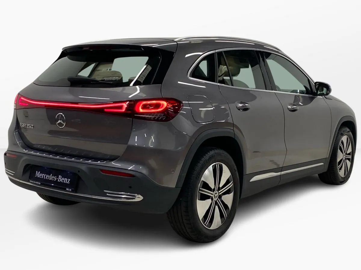Mercedes-Benz EQA EQA 250 Progressive Auto - Image 3