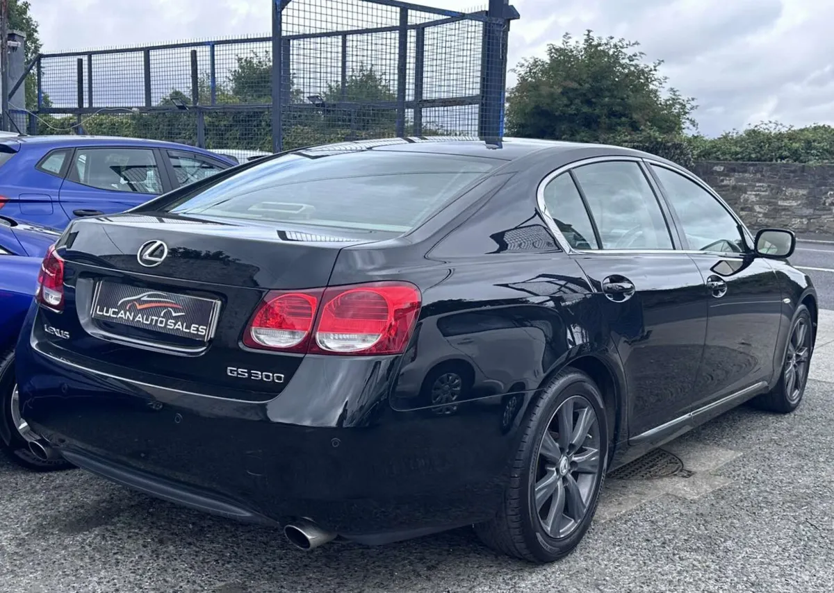 2005 Lexus GS 300 V6 Executive - Image 5