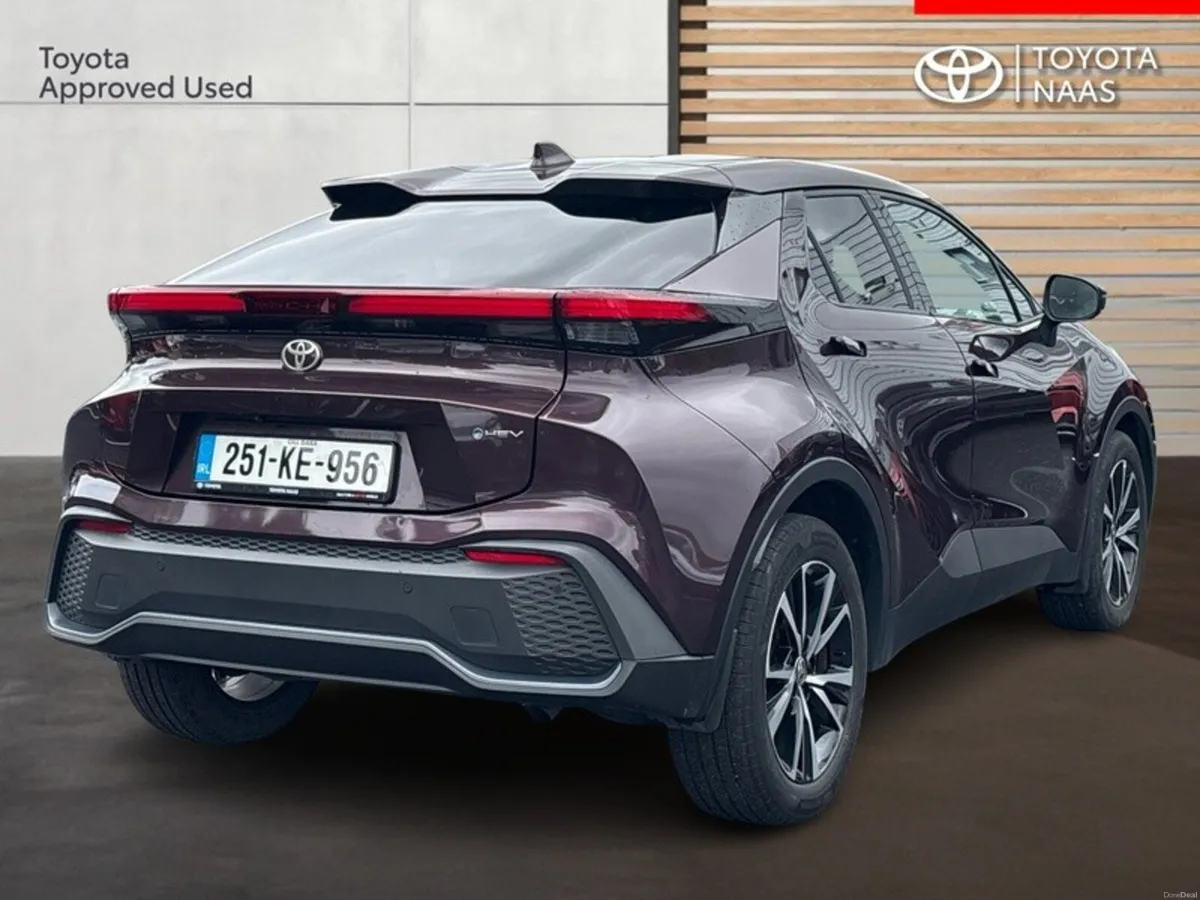 Toyota C-HR Hybrid Sport - Image 2