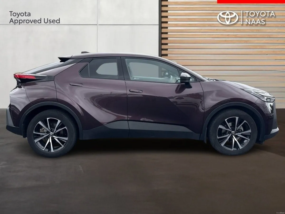 Toyota C-HR Hybrid Sport - Image 3