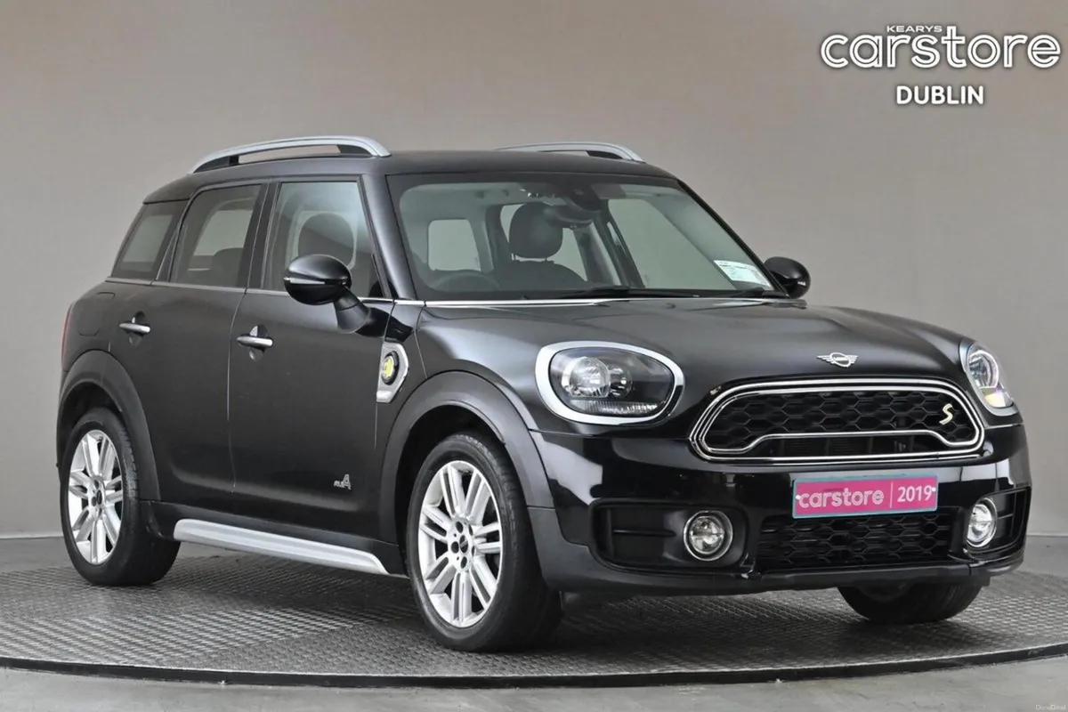 Mini Cooper COUNTRYMAN SPORT PHEV **FULL LEATHER** - Image 1