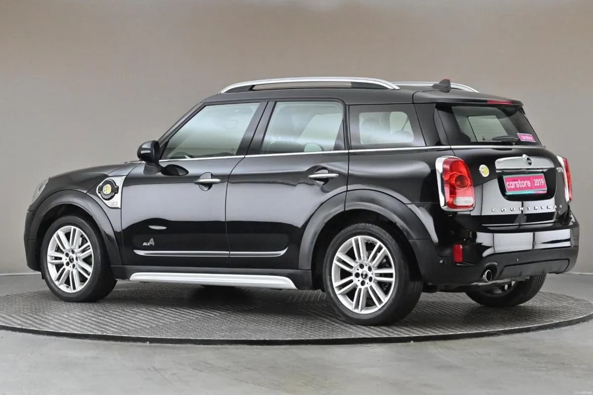Mini Cooper COUNTRYMAN SPORT PHEV **FULL LEATHER** - Image 6