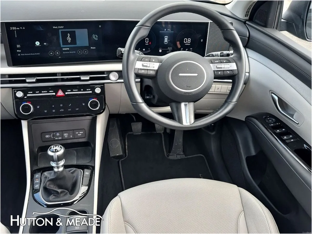 Hyundai Tucson Executive 1.6 Diesel 5dr - Image 3