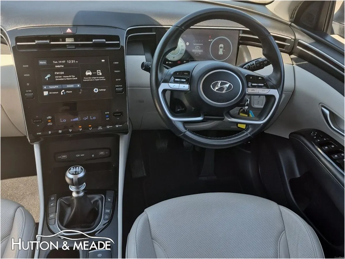 Hyundai Tucson Executive 1.6 Diesel 5dr - Image 3