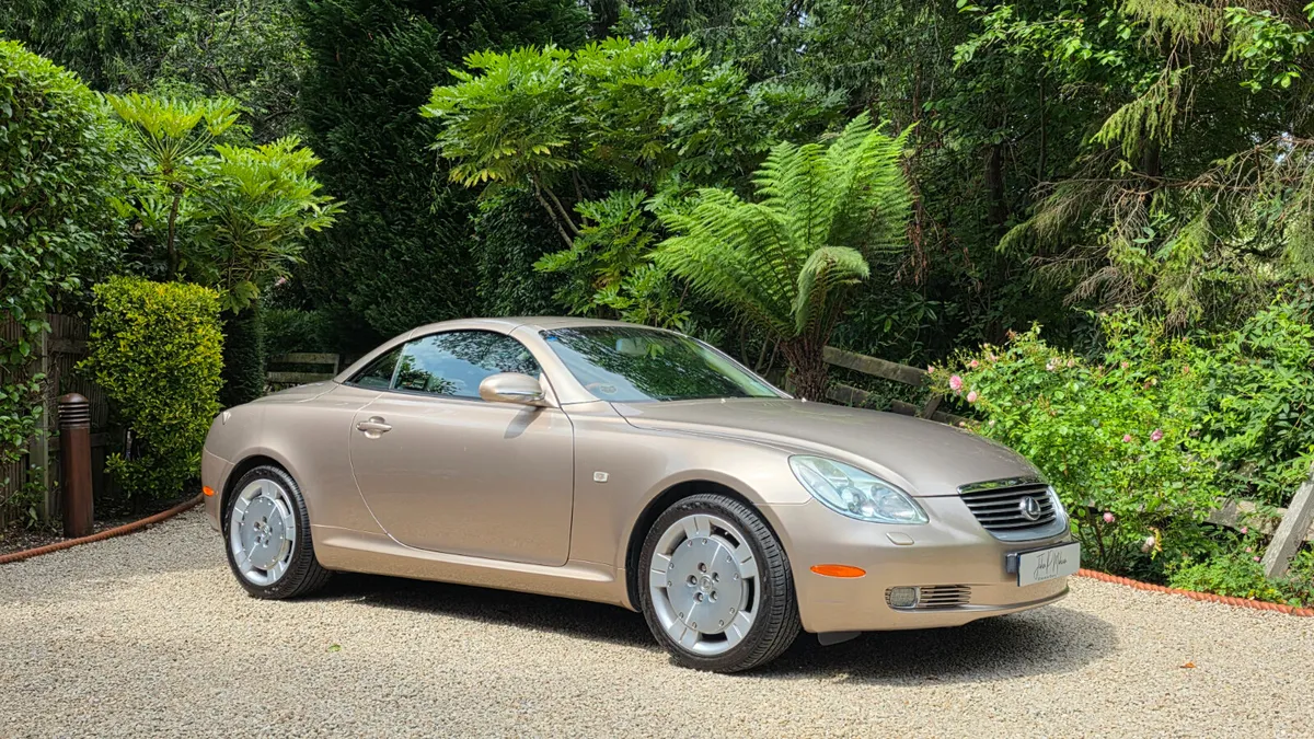 2002 Lexus SC430 - Image 4