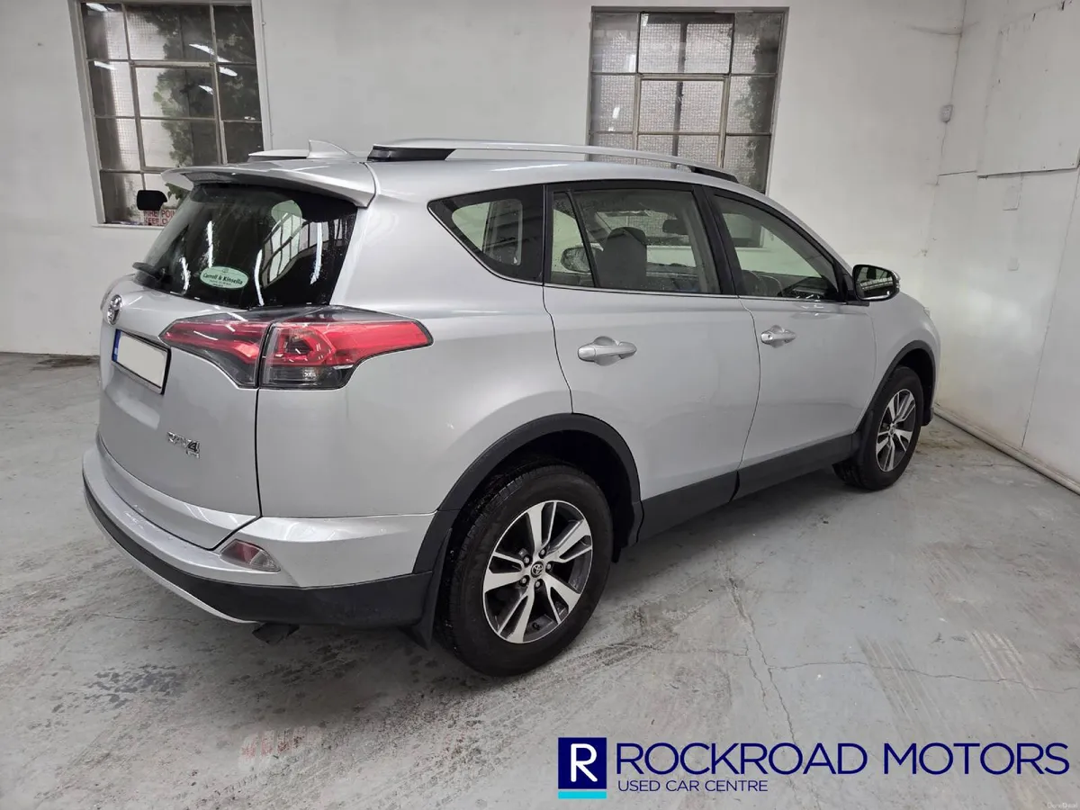 Toyota RAV4 2.0 D4D Luna, 2016 - Image 4