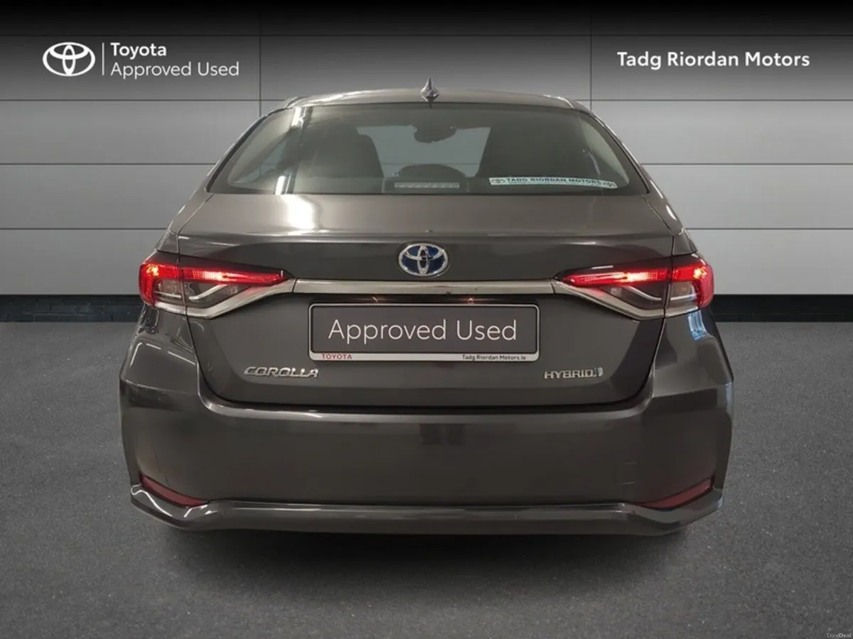 Toyota Corolla LUNA SALOON - Image 4