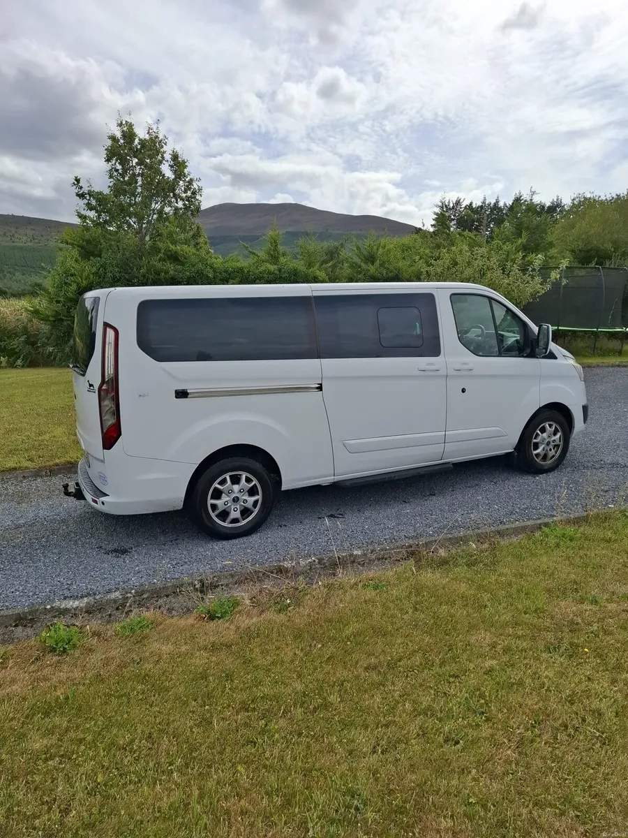 Ford Transit Tourneo Custom - Image 2