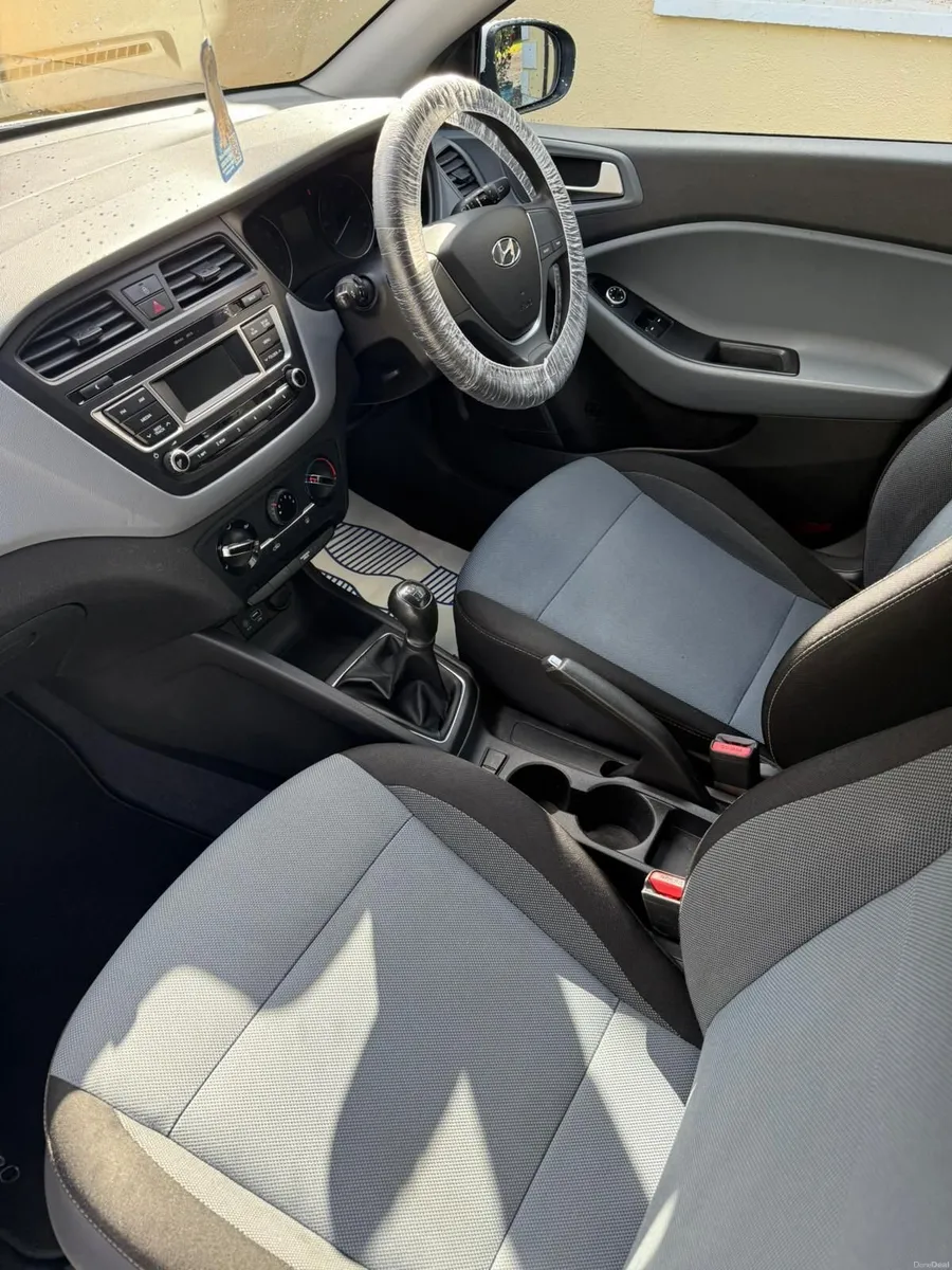 Hyundai i20 2017 - Image 6