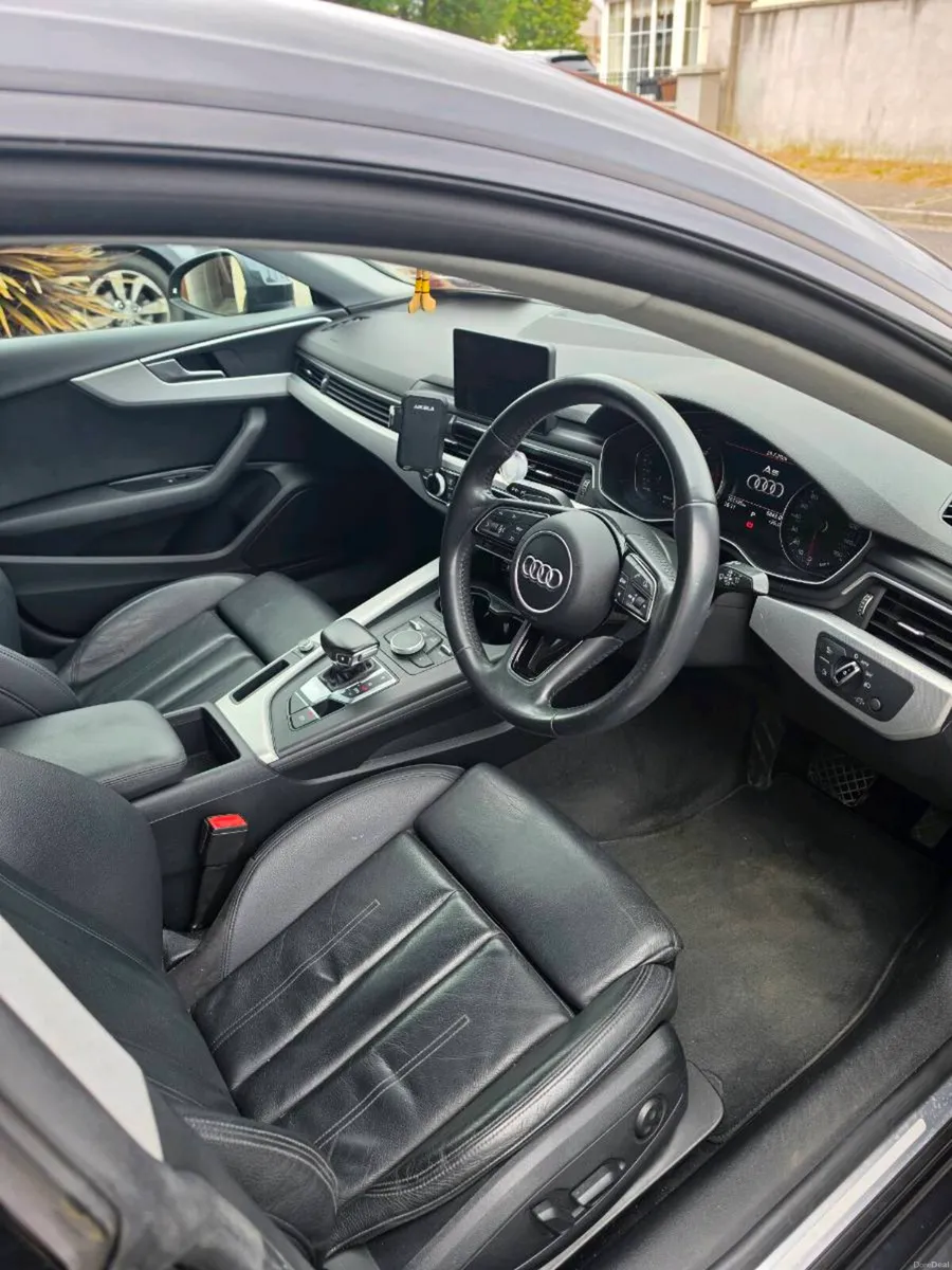 Audi A5 Black Edition - Image 5