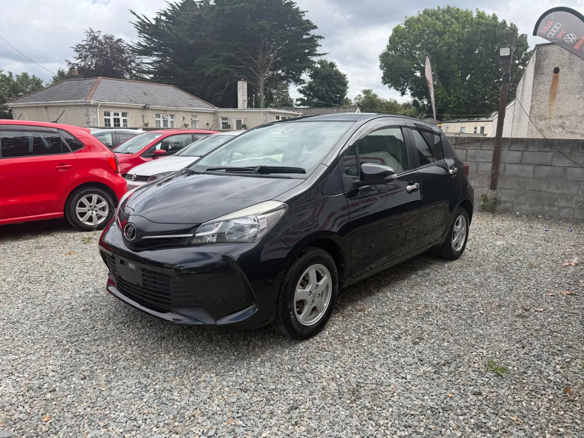 Toyota Vitz 2015 low milage push start - Image 3