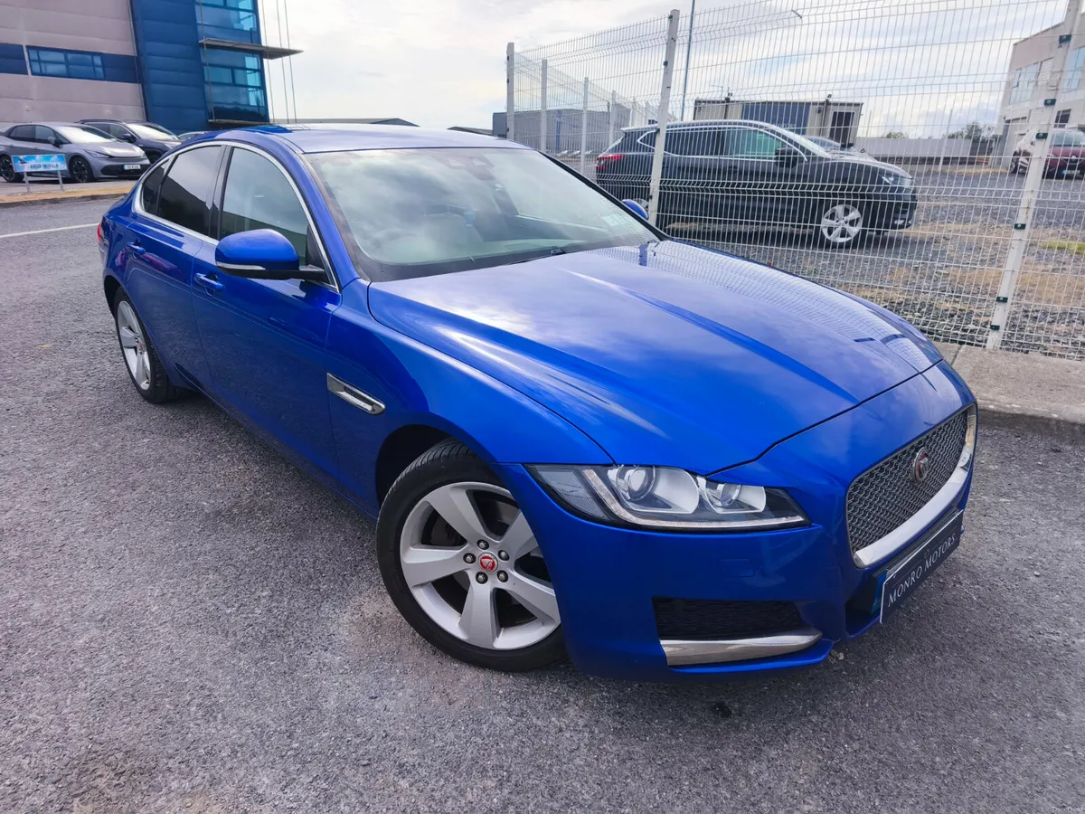 Jaguar XF 2.0 D 180PS Portfolio Automatic - Image 2