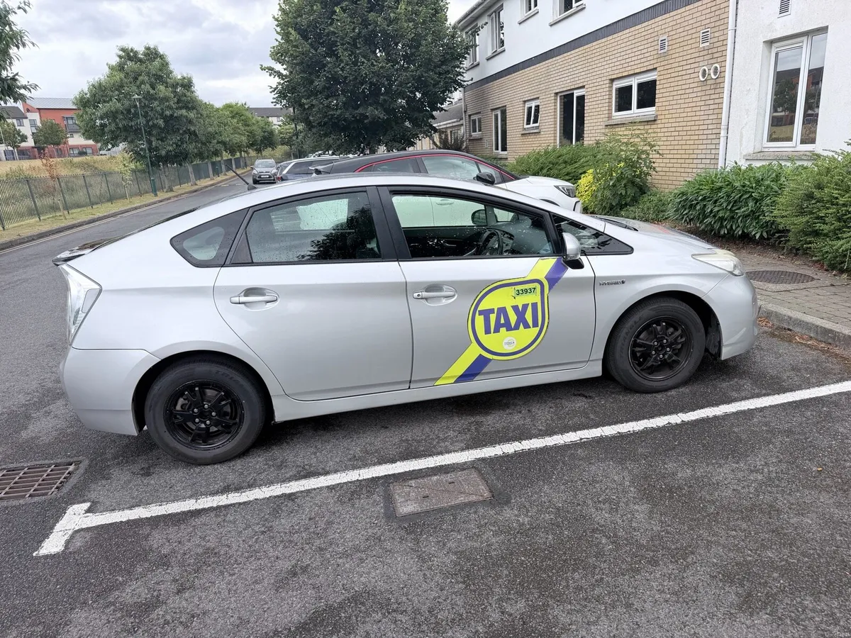 Toyota Prius - Image 1