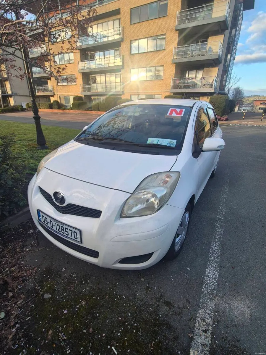 Toyota vitz 2009 Automatic - Image 1