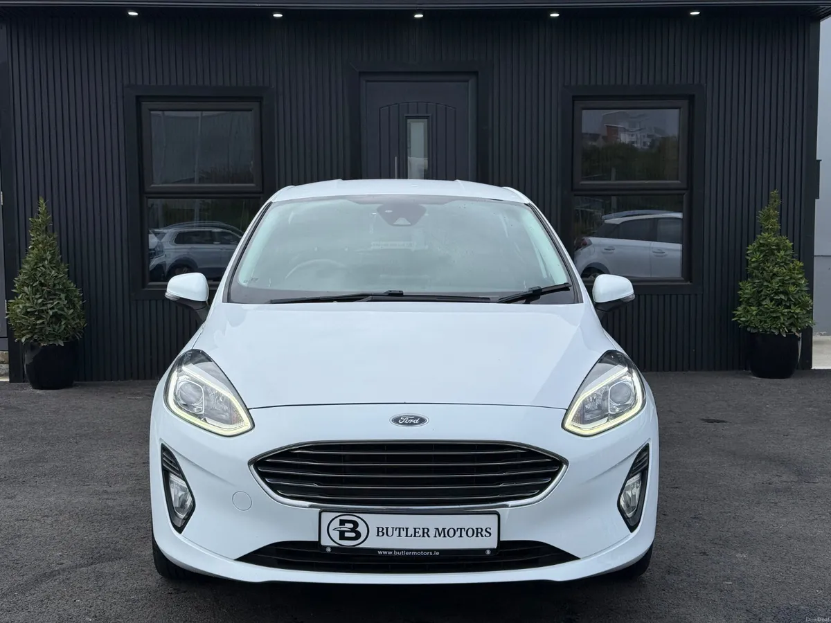 2017 Ford Fiesta 1.1L Zetec 5dr - Image 4