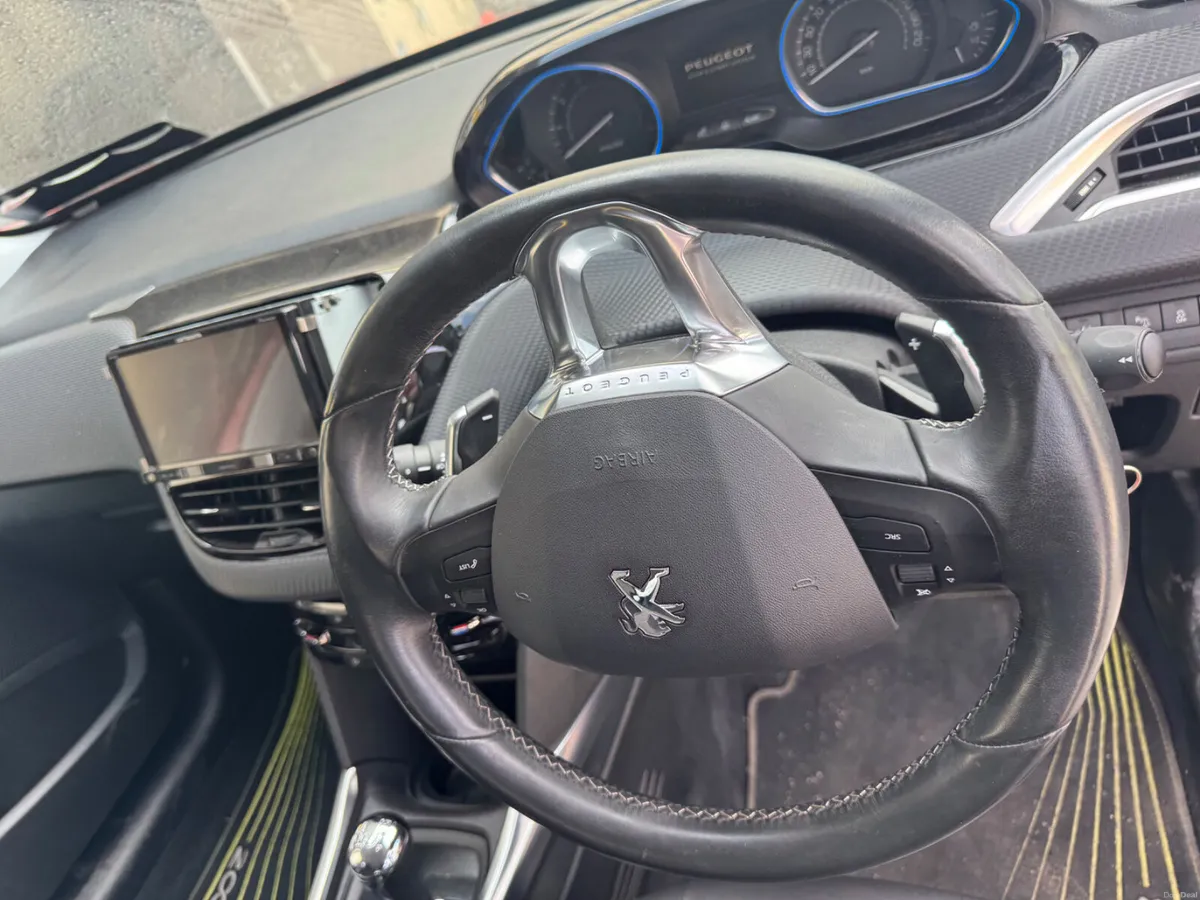 Peugeot 2008 2015 test and taxed very low miles - Image 5