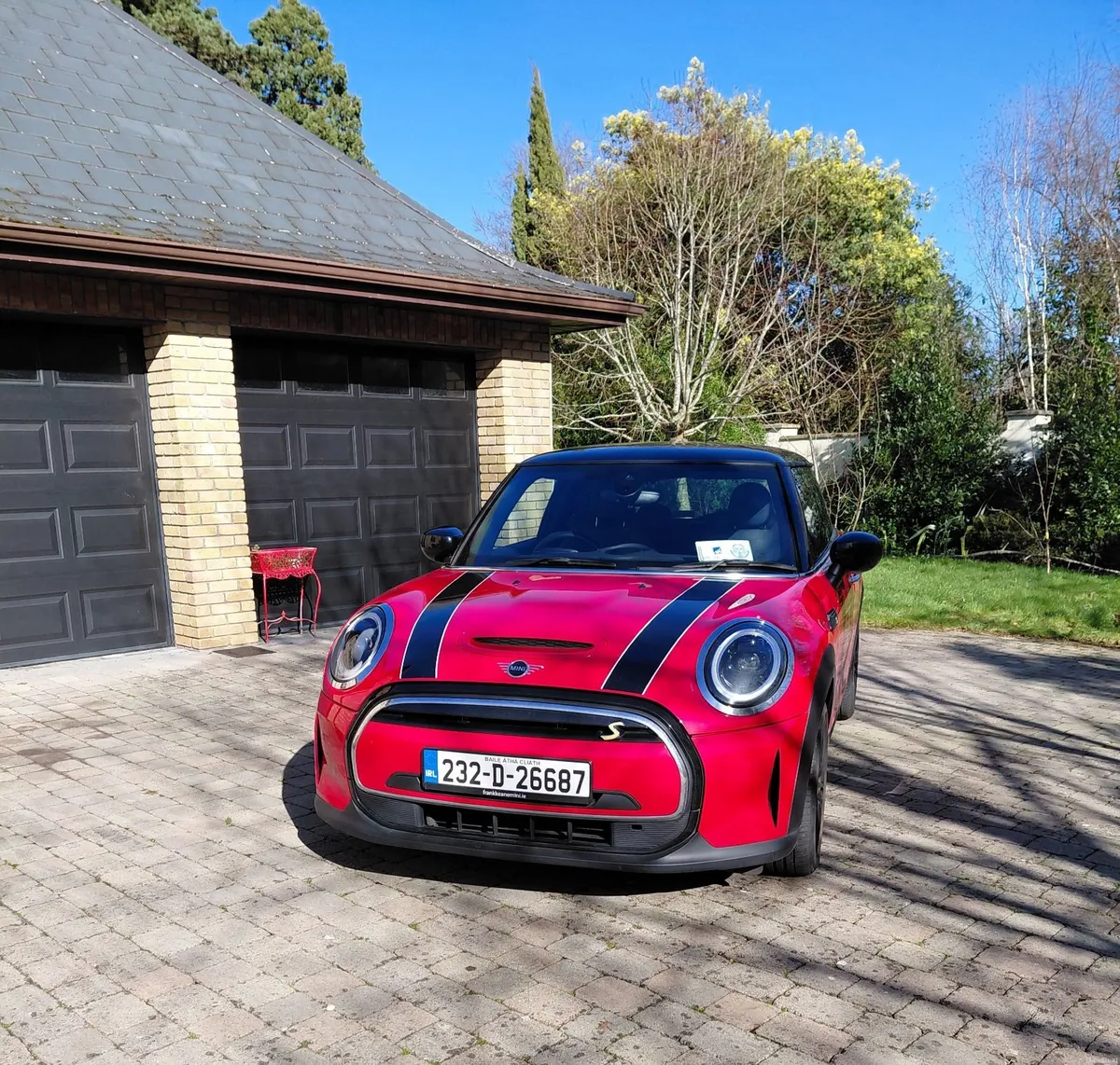 Mini Cooper 2023 - Image 1