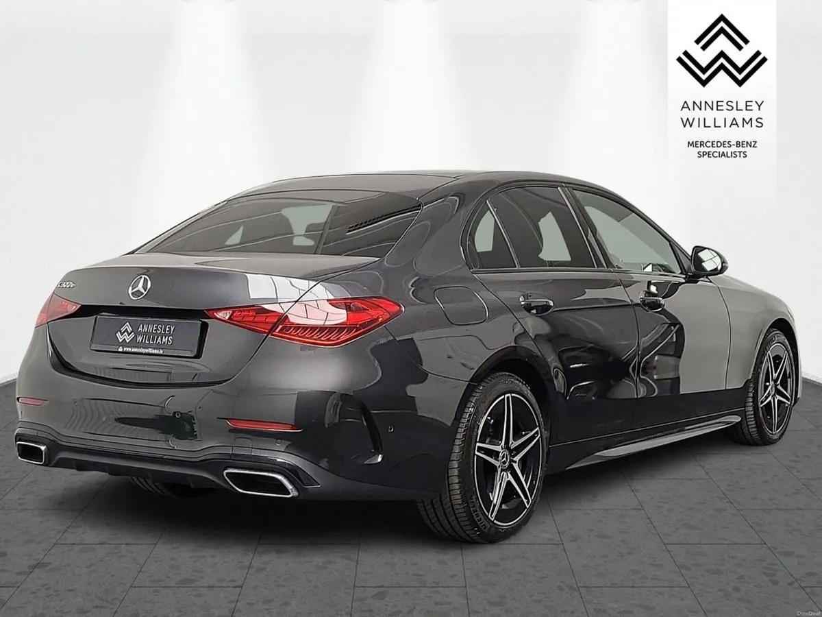 Mercedes-Benz C-Class C300e Urban Edition - Image 6