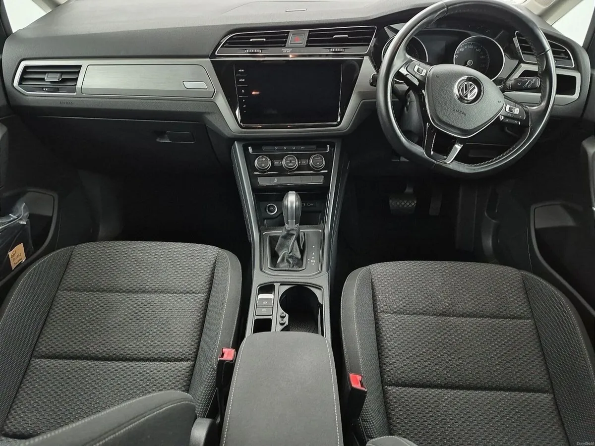 Volkswagen Touran TSI Comfort Line - Image 3