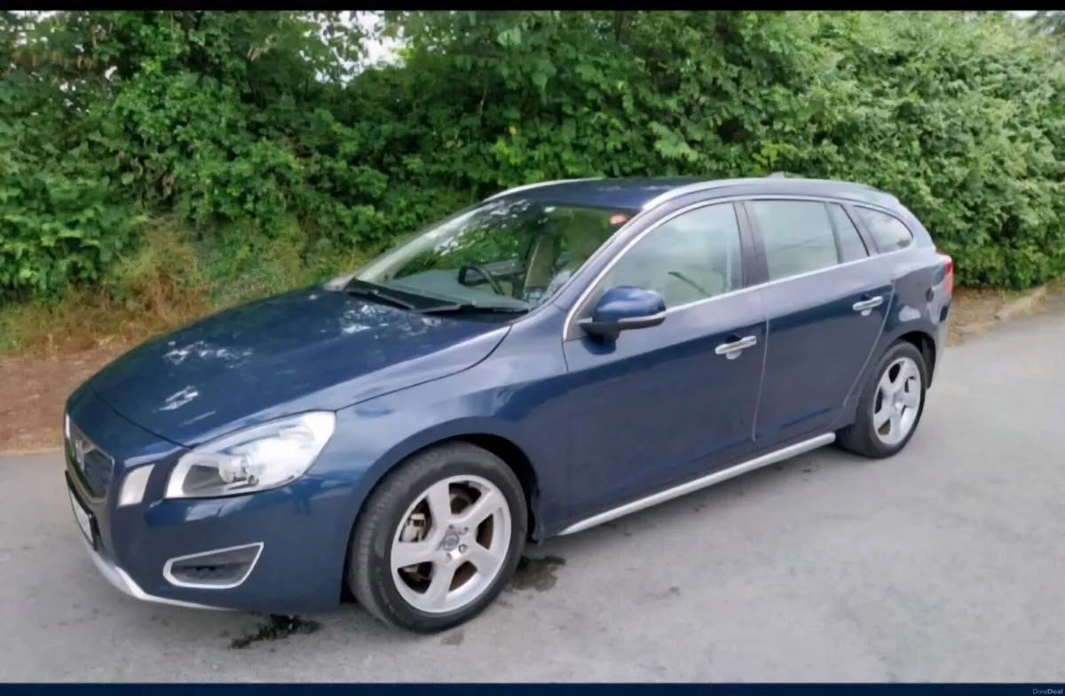 2013 Volvo V60 T4 1.6 Petrol Automatic - Image 4