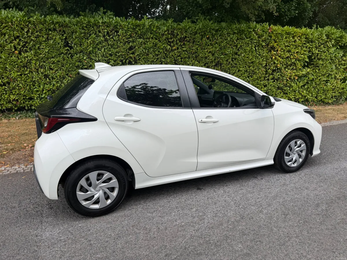 2021 Toyota Yaris 1.0 Petrol Automatic - 99,000kms - Image 3