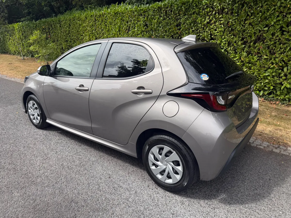 2021 Toyota Yaris 1.5 Hybrid Automatic - 99,000kms - Image 6
