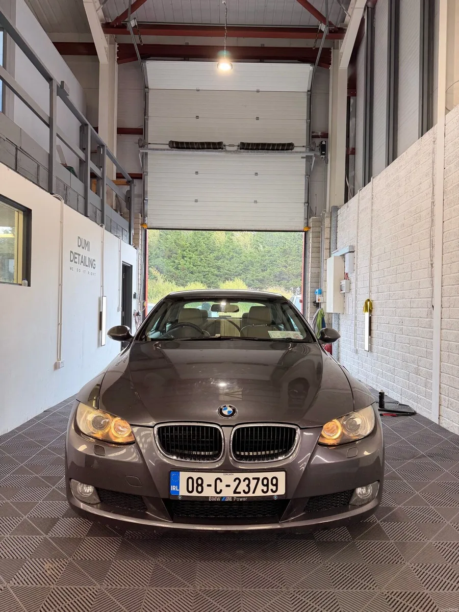 Bmw 320d 2008 - Image 2