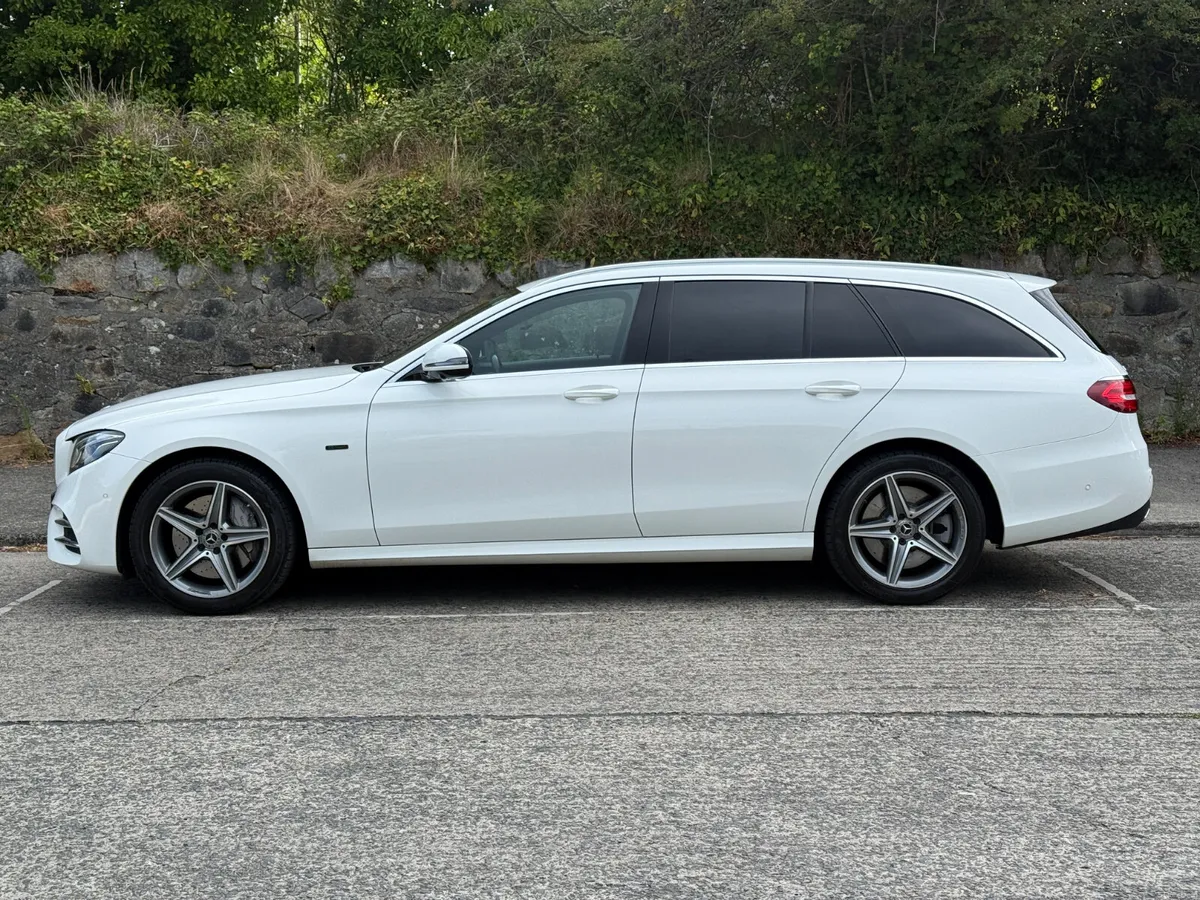 MERCEDES BENZ AMG PREMIUM ESTATE - Image 2