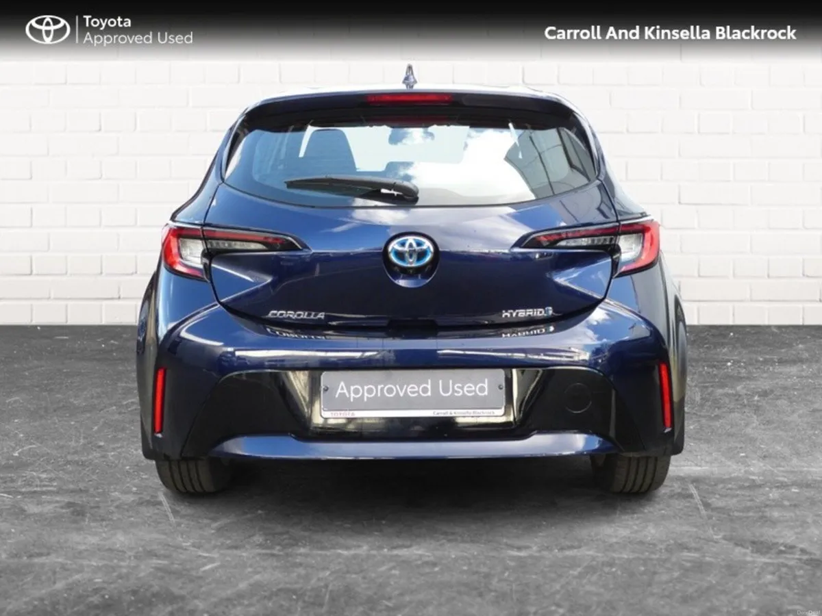 Toyota Corolla Hybrid Luna HB - Image 4