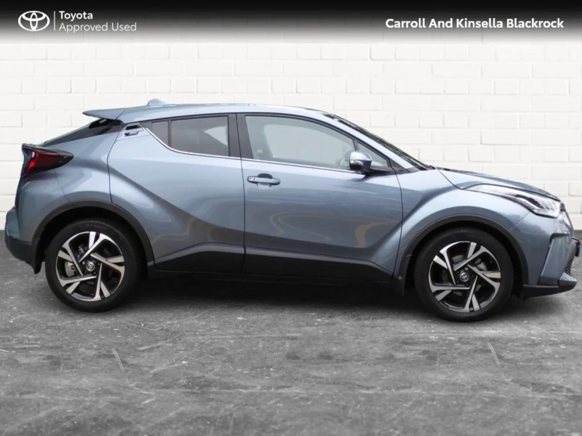 Toyota C-HR Hybrid Sport - Image 3