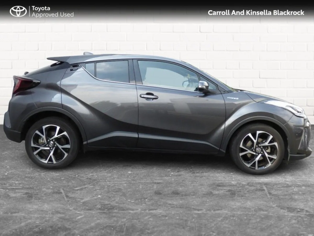 Toyota C-HR Hybrid Sport - Image 3