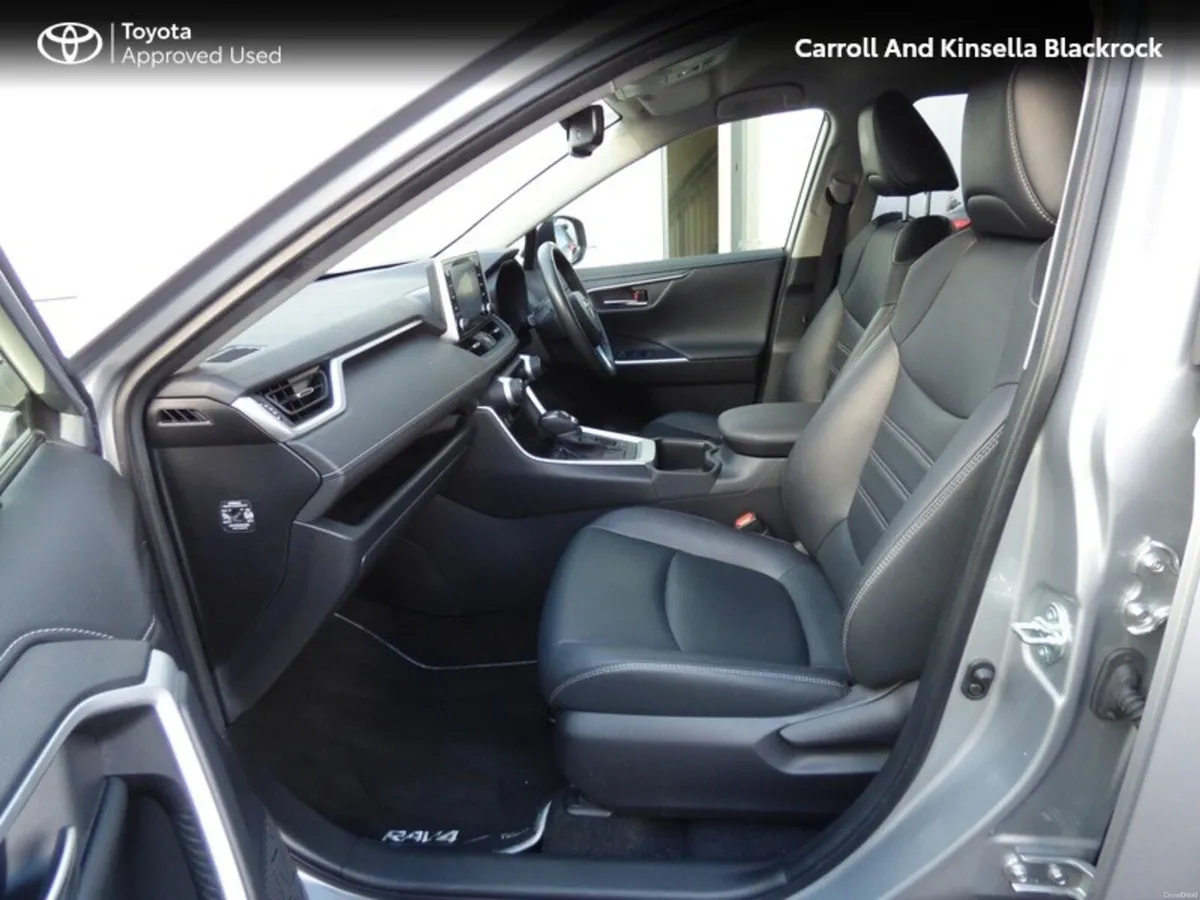 Toyota RAV4 Hybrid Sol - Image 6