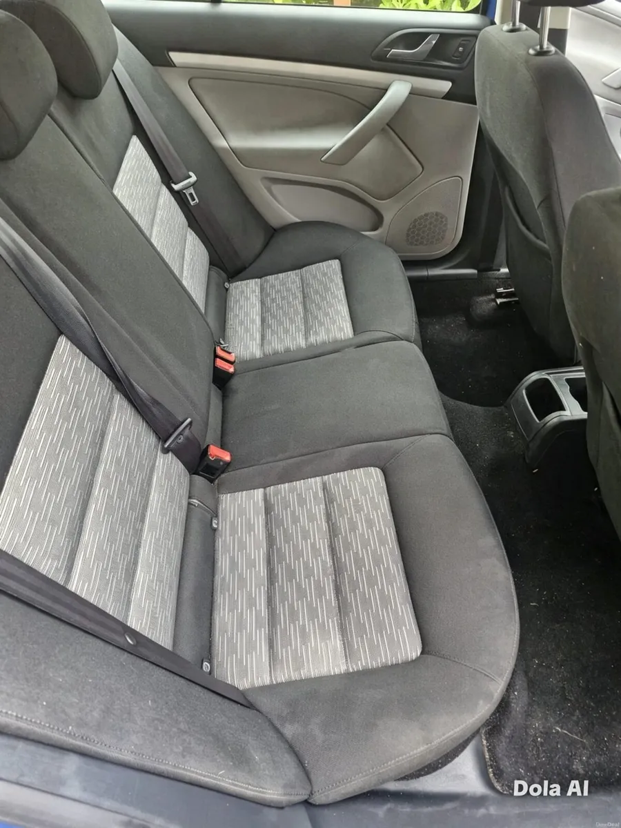 Car - Image 5