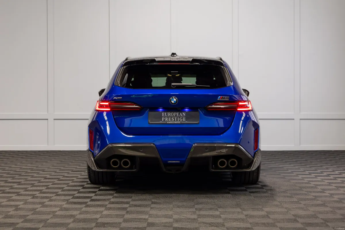 2025 BMW M5 (G99) - Image 5
