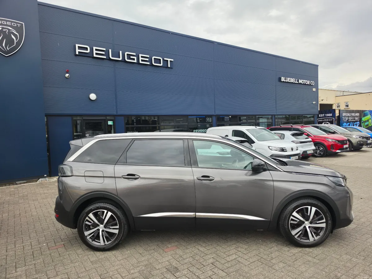 Peugeot 5008 2022 - Image 3