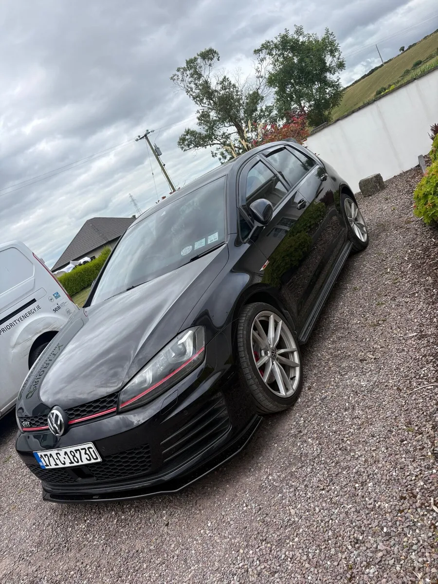 Volkswagen Golf GTI 2017 - Image 3