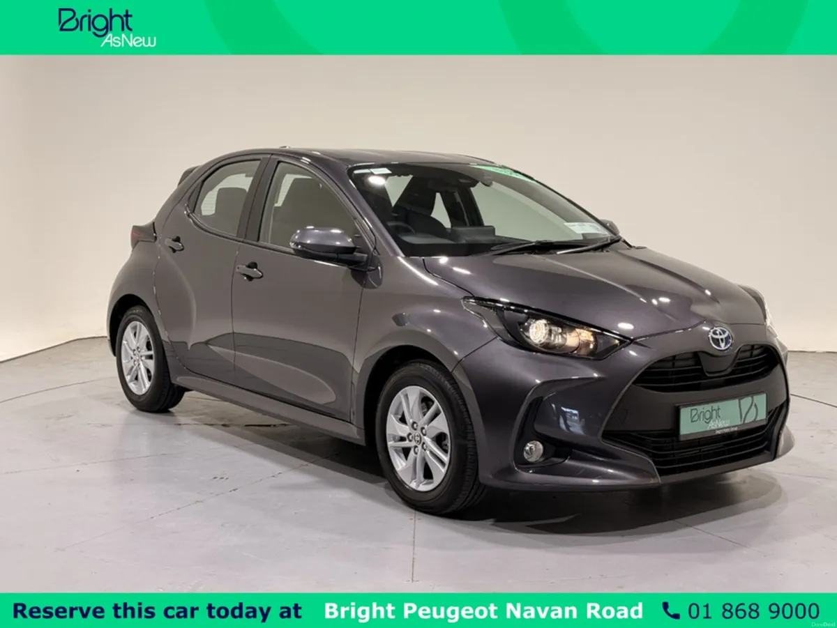 Toyota Yaris 1.5 HYBRID LUNA 4DR AUTO - Image 1