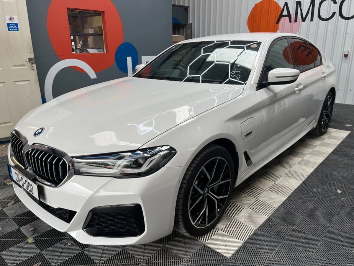 BMW 5-Series 2021 BMW 530E M SPORT EDITION JOY 2.0 - Image 6